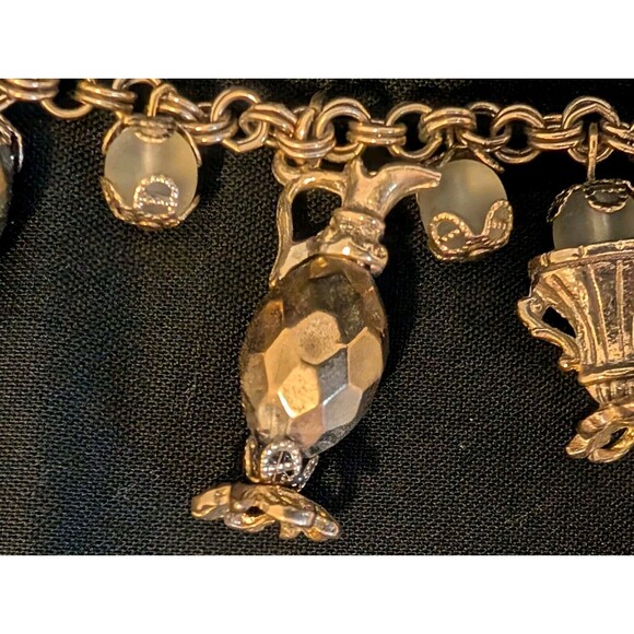 Vintage Charm Bracelet 5 Pitchers Ewers Vases Charms & 6 Frosted Beads - 7" Long - Picture 9 of 9